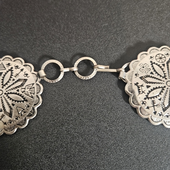 Concho Style Silver Tone Belt Size 34 - Picture 3 of 4